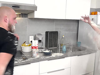 Naughty Pastry, the Couple's Zizi Cake