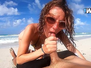Risky Beach Encounters: Bold Blowjobs Under The Sun And Wild Hotel Nights With Intense Toy With Couple Sex