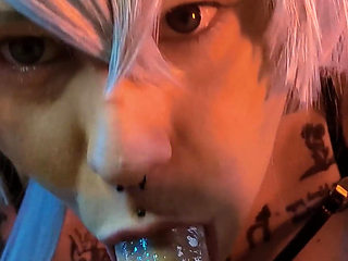 Cosplayer Gives Deepthroat Blowjob in 69