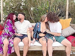 Full House Of Love Of 3 Filthy Swinger