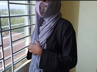 Hijabi Teen Shows Big Ass and Gets Hard Fuck in Doggy Style Creampie