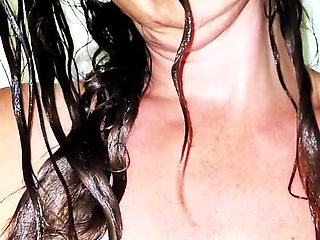 Jade and Damon - POV - sucking in the bath