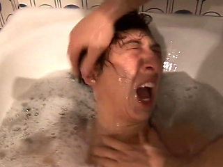 Rough boy wants her stepaunt's pussy