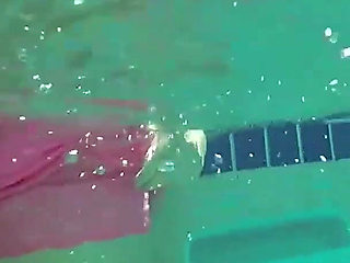 The Strip Freeze Game Is Filled with a Palpable Tension