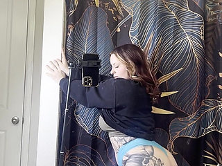 Shower Peeker: Stripping Down and Getting Soapy