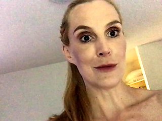 Busty amateur milf masturbates in the shower
