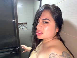 MILF masturbates in the bathroom and to help her he fucks her huge ass
