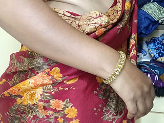 Red color saree cheating Housewife 1