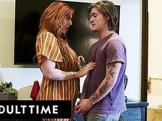 Watch cute Lauren Phillips's dirt