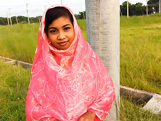 Bangladeshi Hotel Grill Outdoors A girl is waiting, I don't know who, but I'll try to see if it's for me.sex video