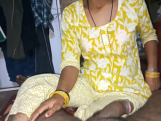 Desi Indian village girl sucking dick till cum in mouth