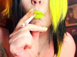 The Green Witch Tina Snua Sparks Up A Cigarette With Match Light Up - Wig Smoking Smoker Makeup Halloween