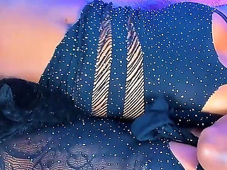 Tongue Deep in My Pussy While I Suck Her Big Clit - Contrast