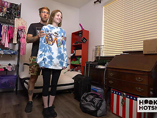 Gorgeous Fuck Toy Ailee Anne Hooks up with Bryan Gozzling!