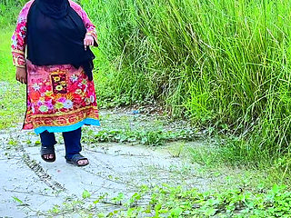 Big Ass Hot Beautiful Muslim Girl Sex Vlog in Jungle Resort