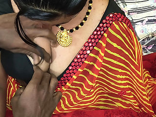 Sex bhabhi look saree fucking sucking boobs show bhabhi vs dever  desi bhabhi