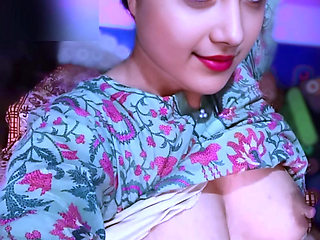 village girl nude recording her mobile and viral mms video, cute girl xxx video