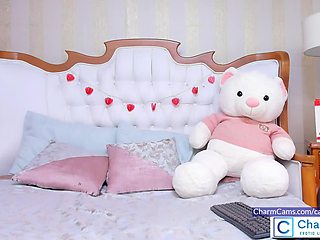 SofiaVegga Free erotic chat at CharmCams