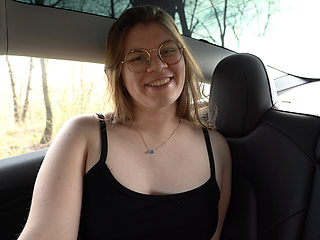 picked up by stranger and creampied pussy on the backseat