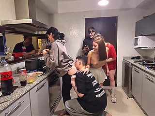 Two Friends Share a Big Cock, Threesome in the South! Knock Knock Stream