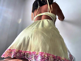 Overtime Babysitter with Pigtails Twerking on BBC