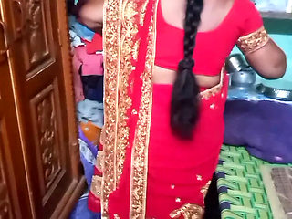 Desi housewife Priyanka314 changing clothes at home - hot homemade Indian beauty fuck