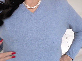 14 Days Before Your Wedding: Taboo Encounter - Cum on My Sweater, Lady Victoria Valente