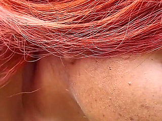 The Beautiful Lost Princess in a New Area but Find Both Help