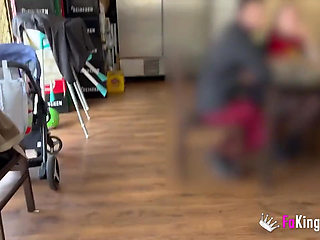 Exhibitionist BBW proves us she's the queen of the 'hood by showing us her amazing body