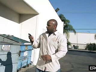 Julie Cash Gets Intense Hardcore Fuck With Massive Tits And Cumshot