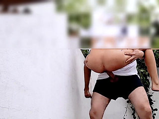 Too small is found in the park by a big man to fuck her in silence