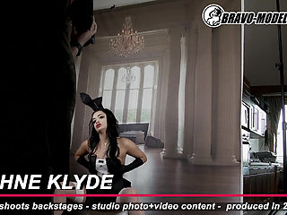388-Backstage photoshoot Daphne Klyde - Adult