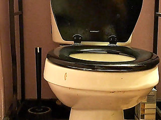 Reverse Dirty Toilet Farts and Ass Spreading