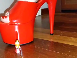 Giantess with Giant Clit and Ass