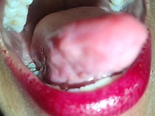 Desi virgin gf small boobs pressing and fucking