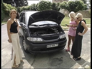 Blondes Wild Threesome Pussy Pounding Orgy