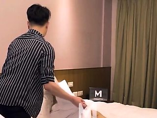 Close up fuck girl in big cock