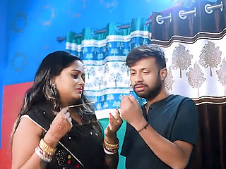 Soteli step sister ko gift dekar step brother ne choda