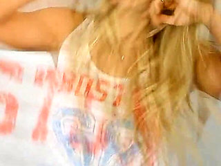 Hayley Marie Coppin - Bouncy Bouncy