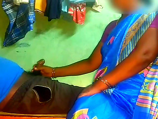 Indian housewife aunty blowjop