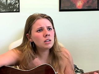 Webcam milf with breast milk live hardcore masturbate