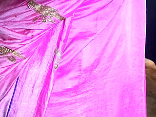 Aunty looks beautiful in pink saree, I fucked her.