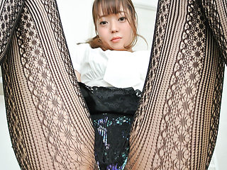 Close-Up Pantyhose & Foot Fetish VR - MAX-A