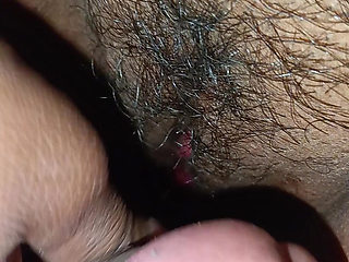 Peli cudai ladki ki choti cut me