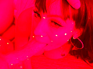 Cheating Arab Hotwife Tries Arab Cock