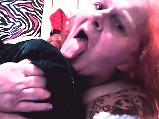 Honey Why Does My Pillow Smell Like Pussy?