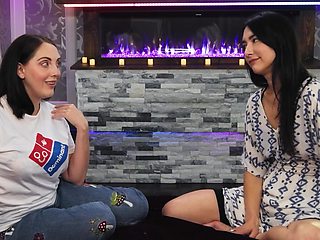 A MILF and a brunette feel better after oral sex