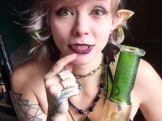 Chubby blonde brianna solo masturbation