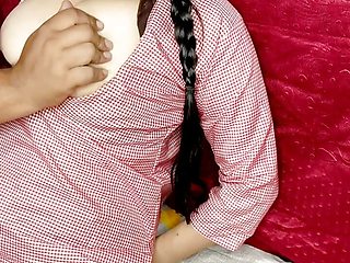 Desi school girl Sir ne ghar Bulakr choda xxx Indian style