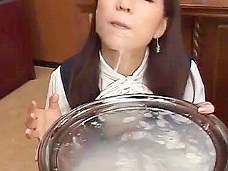 Real amateur japanese babe gets bukkake and drinks cum